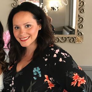 Meet your Posher, Crystal